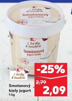 Smotanový biely jogurt